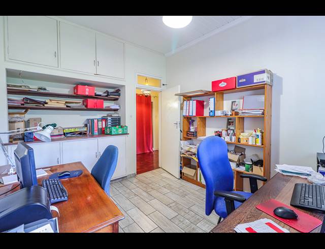 3 BEDROOM HOUSE FOR SALE IN BRAMLEY